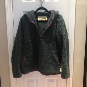 Like new! Women’s life is good fleece